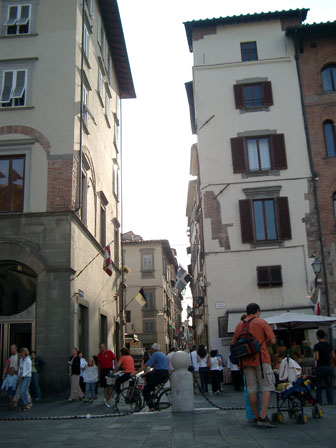 Gasse in Lucca, Toscana